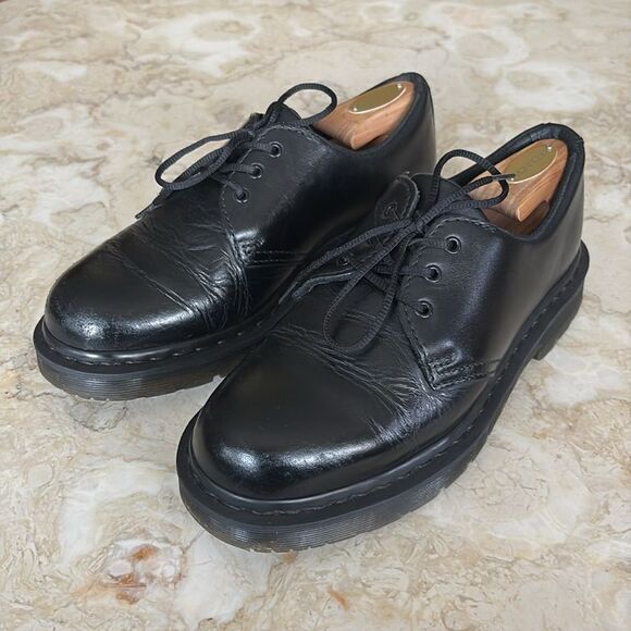 Dr. Martens Black Noir Leather Anti Slip Safety Shoes Air Wair Comfort Unisex - Picture 2 of 15